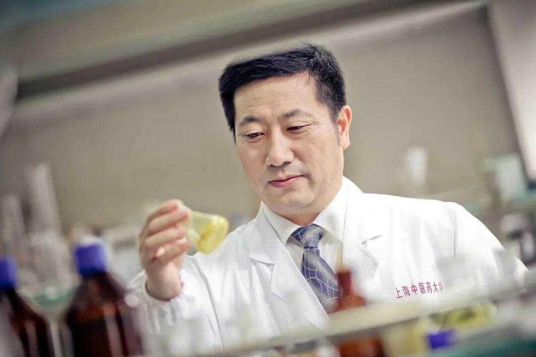 喜报！我校李医明教授入选2026年度上海市教育系统“申教名匠”培育对象